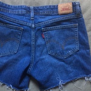 Levi 518 Jean shorts